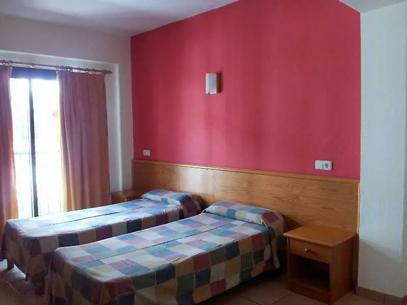 Hostal Ferrer San Antonio Abad 0*,